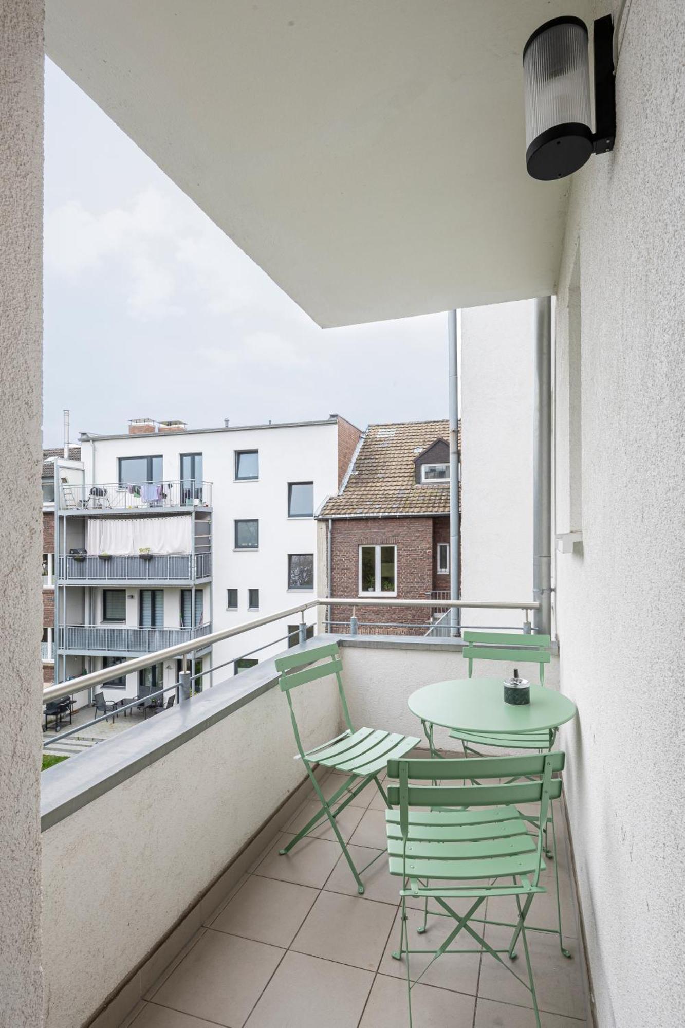 Olive Apartments - 2X Kingsize Betten - Sehr Zentral Leverkusen Zewnętrze zdjęcie